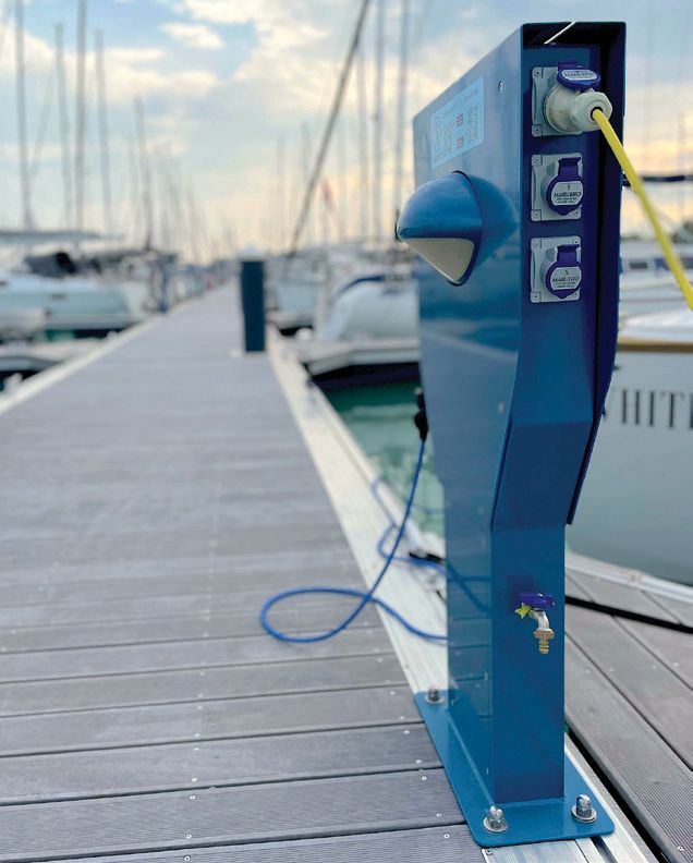 Balaton töltőoszlop a stégen